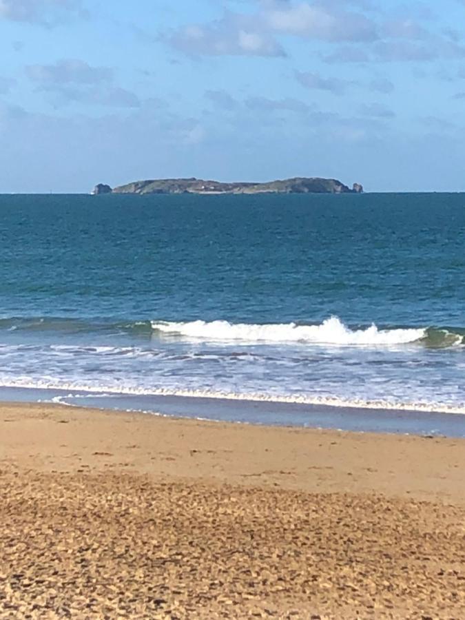 Le Cezembre, Au Pied De La Plage Saint-Malo Exterior foto